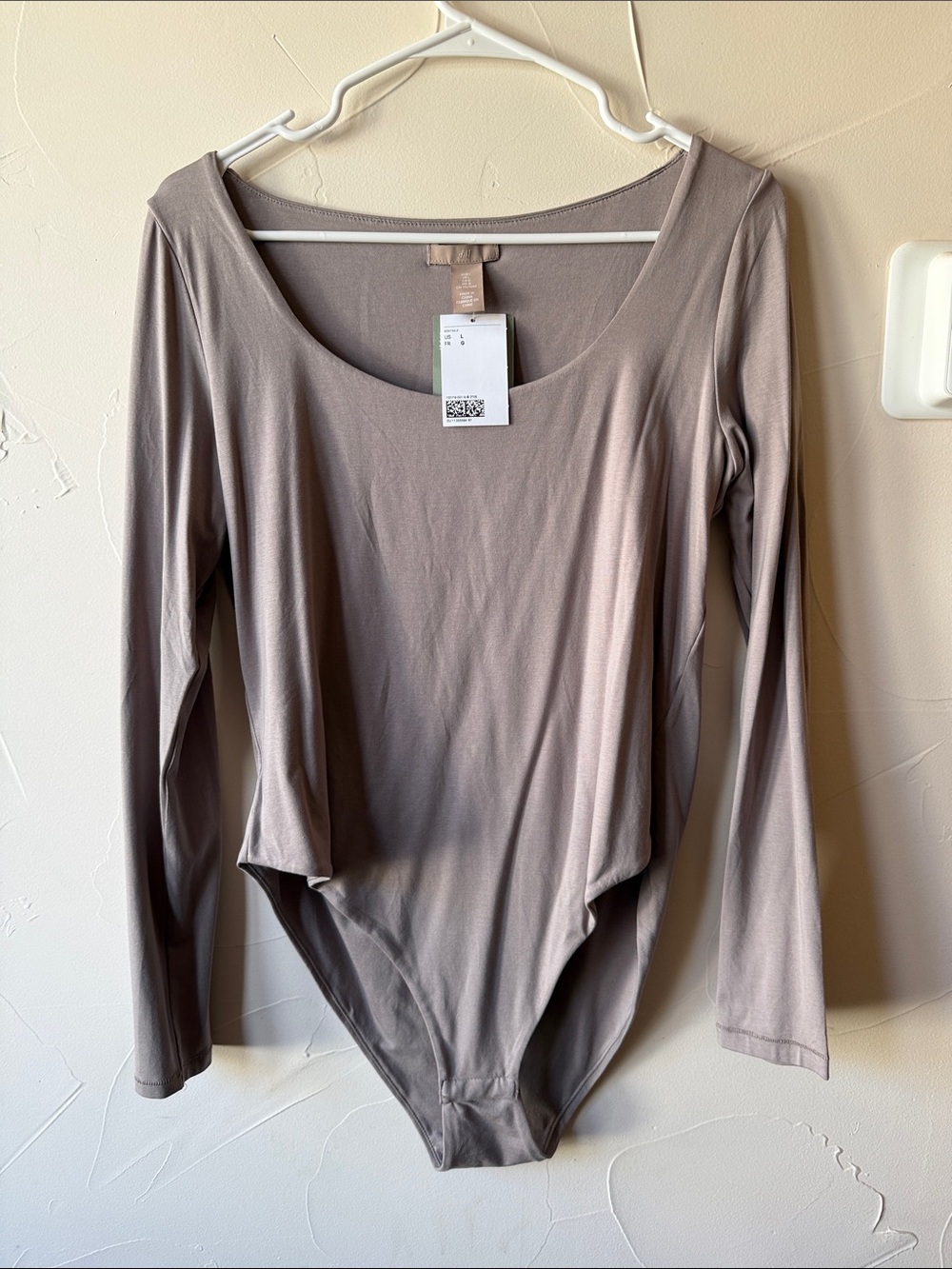 H&M Long Sleeve Scoop Neck Bodysuit in Taupe